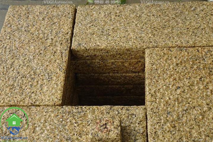 Đá vàng đậm Bình Định