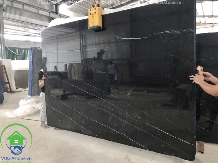 Đá marble đen chỉ trắng ứng dụng