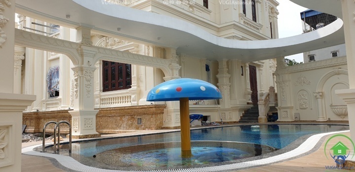 Sàn cubic bể bơi